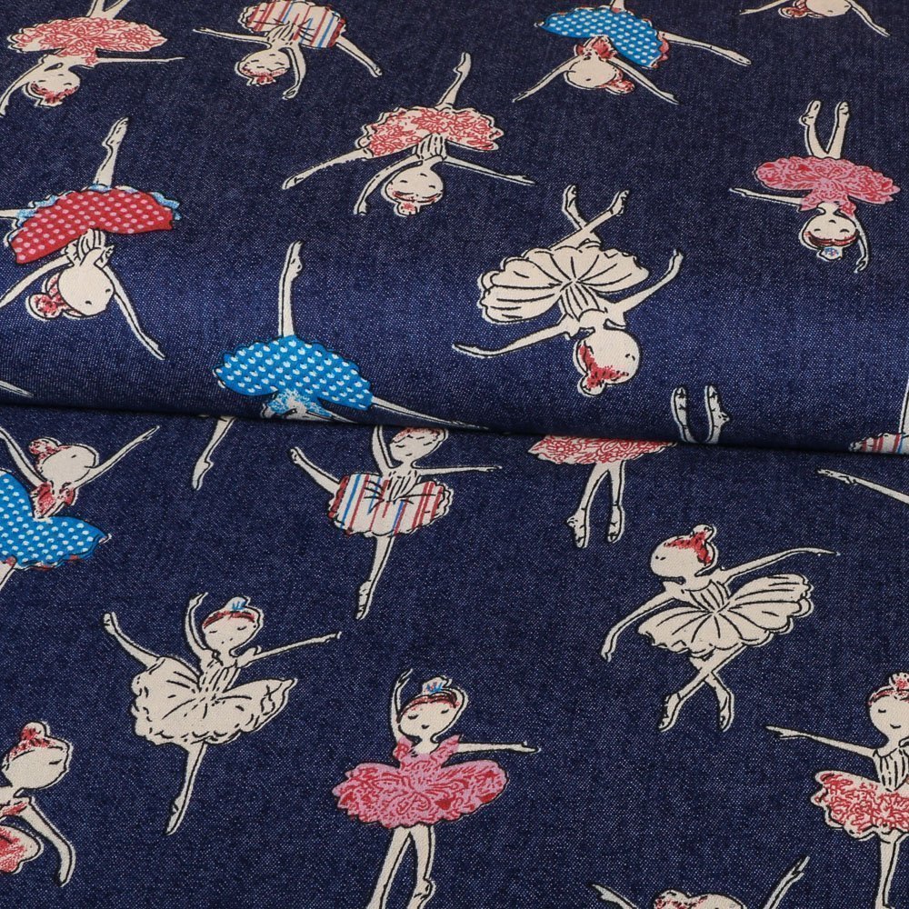 Tissu Chambray Danseuses Roses sur fond Bleu jean foncé