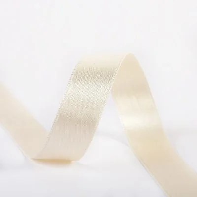 Ruban Satin double face 6 mm Ecru x1m