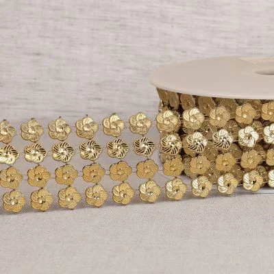 Galon Fleurs paillettes 55 mm 4 rangs Or x1m