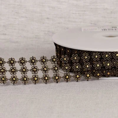 Galon Fleurs paillettes 30 mm 3 rangs Or x1m