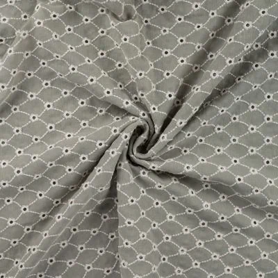 Tissu Gaze de Coton motifs brodés sur fond Vert kaki - Par 10 cm