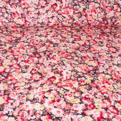Tissu Viscose Sanfor Christy fleuris bois de rose sur fond Noir - Par 10 cm