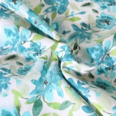 Tissu Viscose Sanfor Thalia bleu sur fond Blanc - Par 10 cm