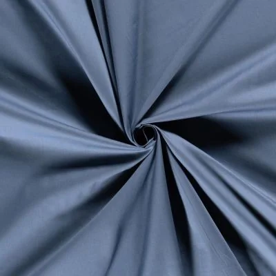 Tissu Popeline de coton unie satinée Allegro sur fond Bleu indigo - Par 10 cm