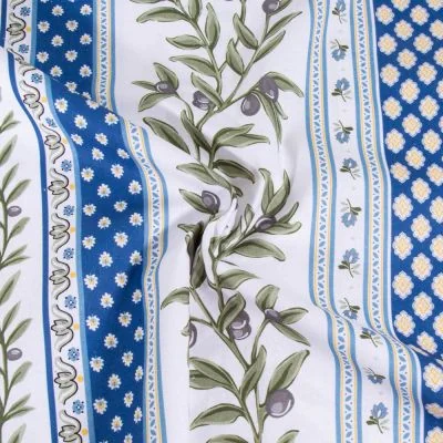 Tissu Coton imprimé glacé Provençal sur fond Bleu - Par 10 cm