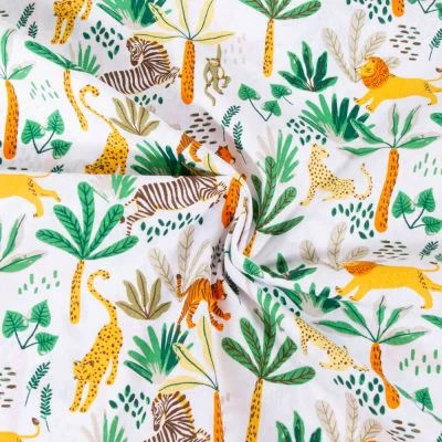 Tissu Coton imprimé Arty Animaux de la forêt Vert sur fond Blanc - Par 10 cm