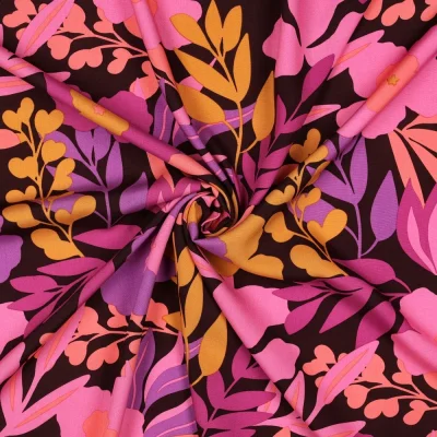 Tissu Viscose lenzing EcoVero Clara grandes fleurs Ocre et Rose sur fond Aubergine - Par 10 cm