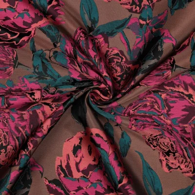 Tissu Jacquard léger imprimé Grandes fleurs Fuschia sur fond Taupe - Par 10 cm