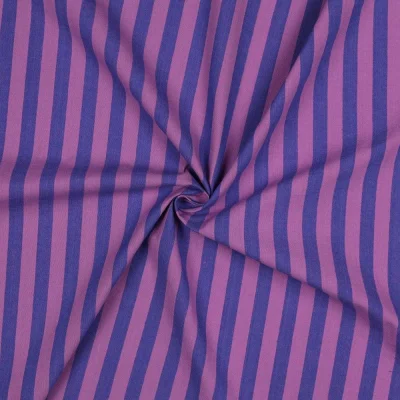 Tissu Popeline de Coton Rayures violettes sur fond Lilas - Par 10 cm