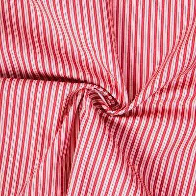 Tissu Popeline de Coton Rayures fines Rouge sur fond Rose - Par 10 cm