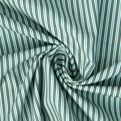 Tissu Popeline de Coton Rayures fines Vertes sur fond Vert clair - Par 10 cm