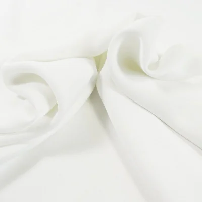 Tissu Crêpe satin mat Blanc x10cm