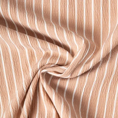 Tissu Polyviscose Seersucker aspect Lin lavé Suzy rayures Blanc sur fond Beige sable - Par 10 cm