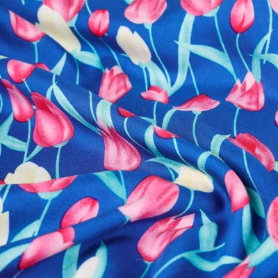 Coupon Tissu Viscose imprimé Tulipes sur fond Bleu roi - Coupon de 30 cm