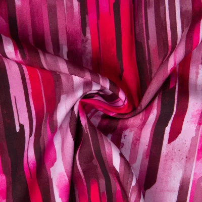 Tissu Viscose Twill EcoVero aquarelle graphique Fuchsia et Bordeaux sur fond Rose - Par 10 cm