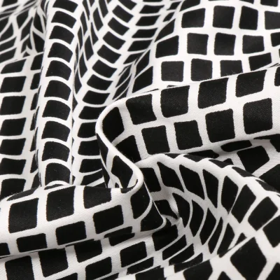 Tissu Coton Satiné extensible Alvé sur fond Noir - Par 10 cm