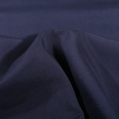 Tissu Viscose légère Bleu marine - Par 10 cm