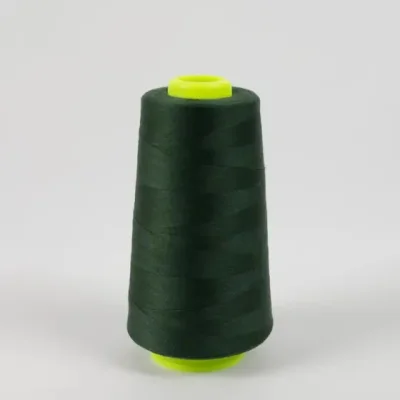 Cône de fil surjeteuse 100% Polyester 2740m Vert foncé