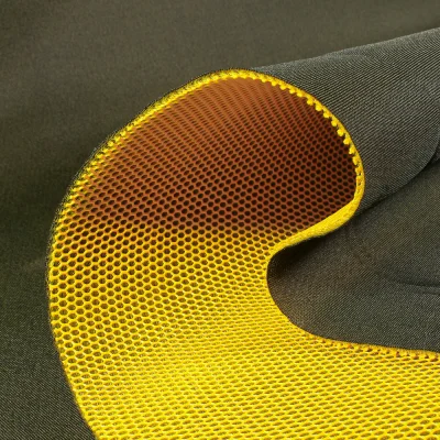 Coupon Tissu Résille matelassé mesh 3D Jaune - Coupon de 140 cm