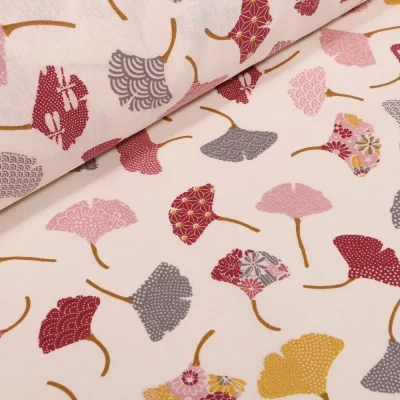 Coupon Tissu Coton imprimé Arty Ginkgo bordeaux et rose sur fond Blanc cassé - Coupon de 100 cm