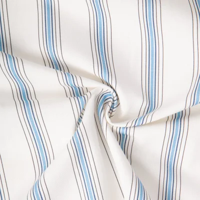Tissu Toile de Coton Rayures Bleu ciel sur fond Ecru - Par 10 cm