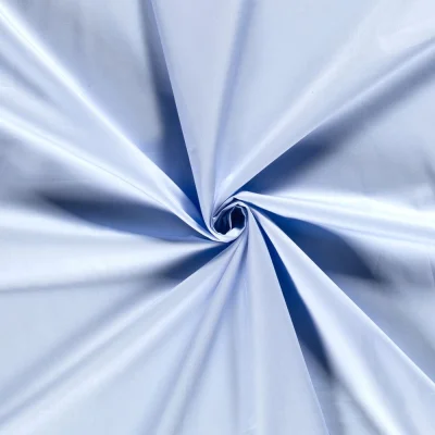 Tissu popeline de coton unie Lucca Bleu layette - Par 10 cm