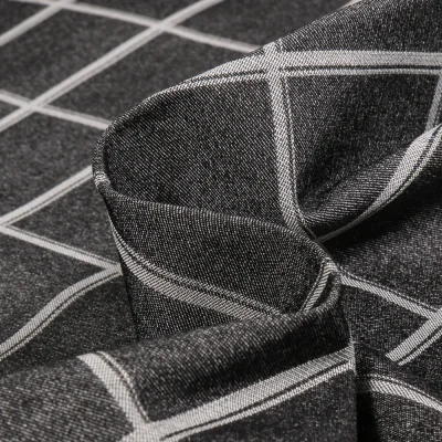 Tissu Bengaline jacquard Lexi sur fond Noir - Par 10 cm