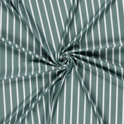 Tissu Maillot de bain UPF50 recyclé Rayé blanc sur fond Vert sauge - Par 10 cm