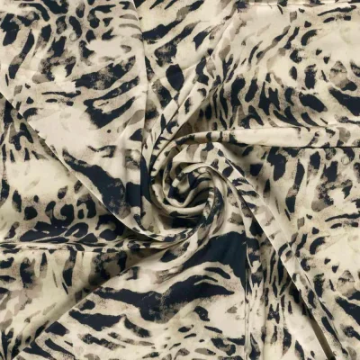 Tissu Satin Duchesse Isolde motif fauve sur fond Ecru - Par 10 cm