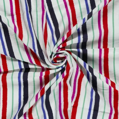 Tissu Crêpe de Viscose Lucien rayures Noir, Bleu et Rouge sur fond Blanc - Par 10 cm