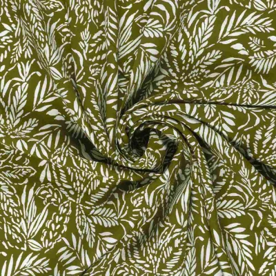 Tissu Crêpe de Viscose Jules feuilles sur fond Vert kaki - Par 10 cm