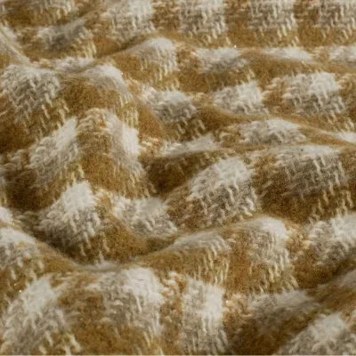 Tissu Jacquard brossé Lurex Carla carreaux sur fond Ocre - Par 10 cm