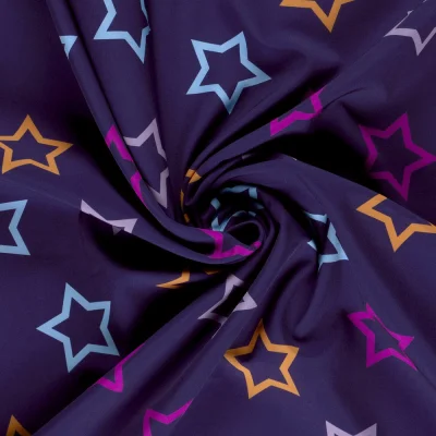 Tissu Softshell Digital Tamara étoiles Multicolore sur fond Violet - Par 10 cm