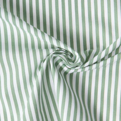 Tissu Coton imprimé Arty Edoua rayures Vert sur fond Blanc - Par 10 cm