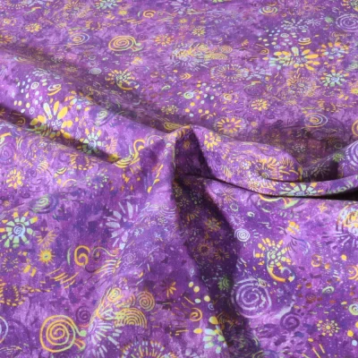 Tissu Popeline de Coton légère Esprit batik sur fond Violet - Par 10 cm