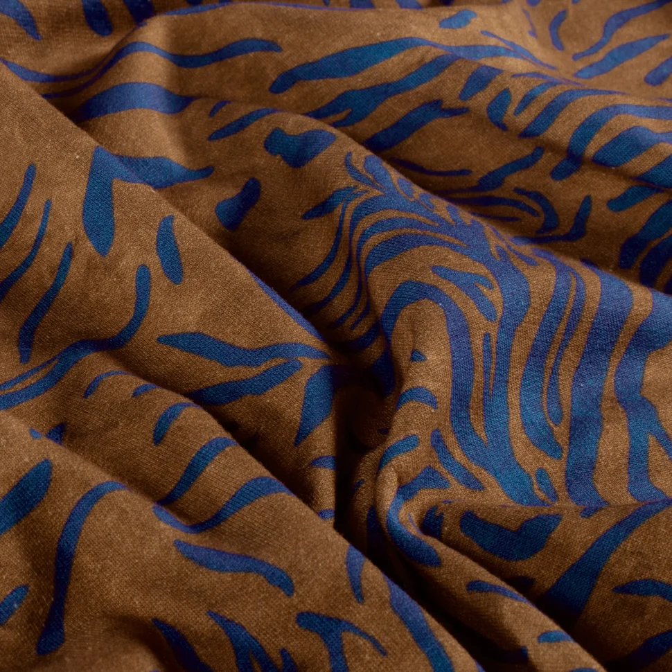 Coupon Tissu Sweat léger French Terry Léon extensible zébré Bleu profond sur fond Marron chocolat - Coupon de 20 cm