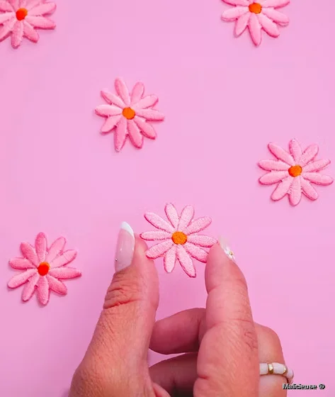 Ecusson Thermocollant Mini Marguerite Rose