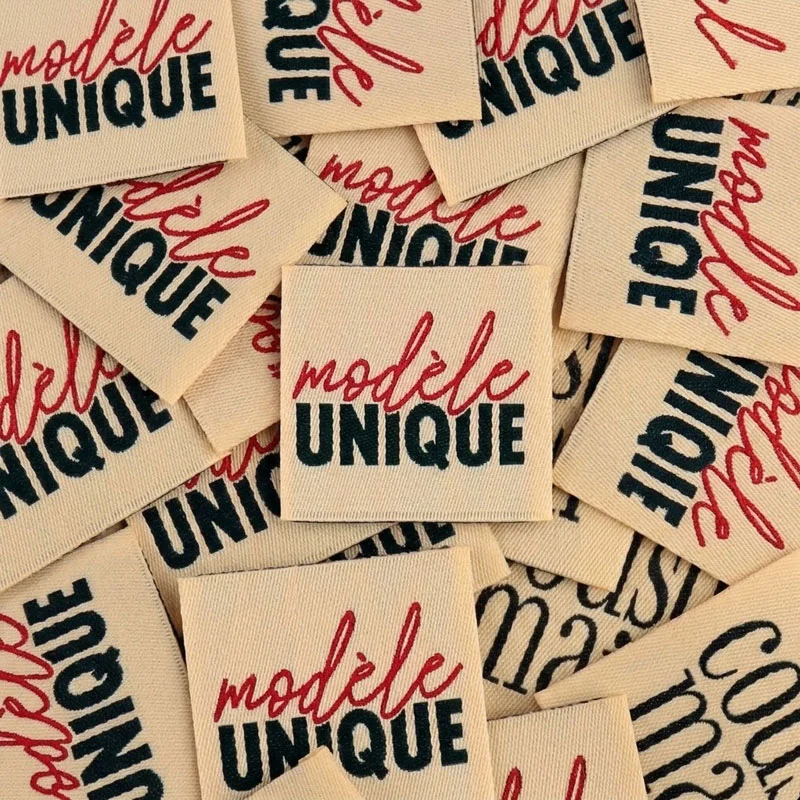 Etiquettes à coudre Bohin Modèle Unique x4