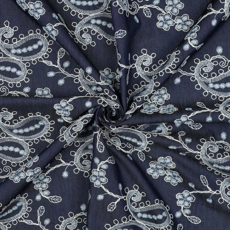 Tissu Chambray Polycoton Paisley brodés sur fond Bleu marine