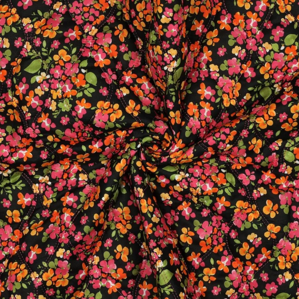 Tissu Coton Matelassé réversible digital Lio tapis de fleurs sur fond Noir