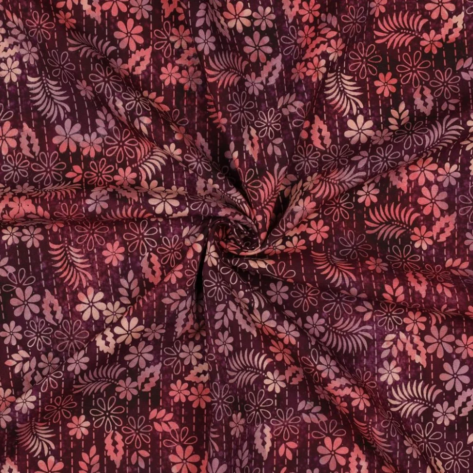 Tissu Batik de Viscose fleurs et feuilles sur fond Prune