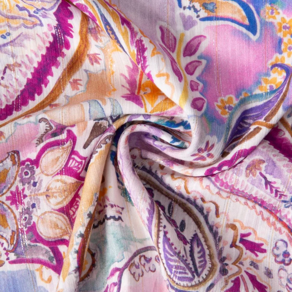 Tissu Viscose Lurex imprimé Cachemire stries sur fond Bleu lilas