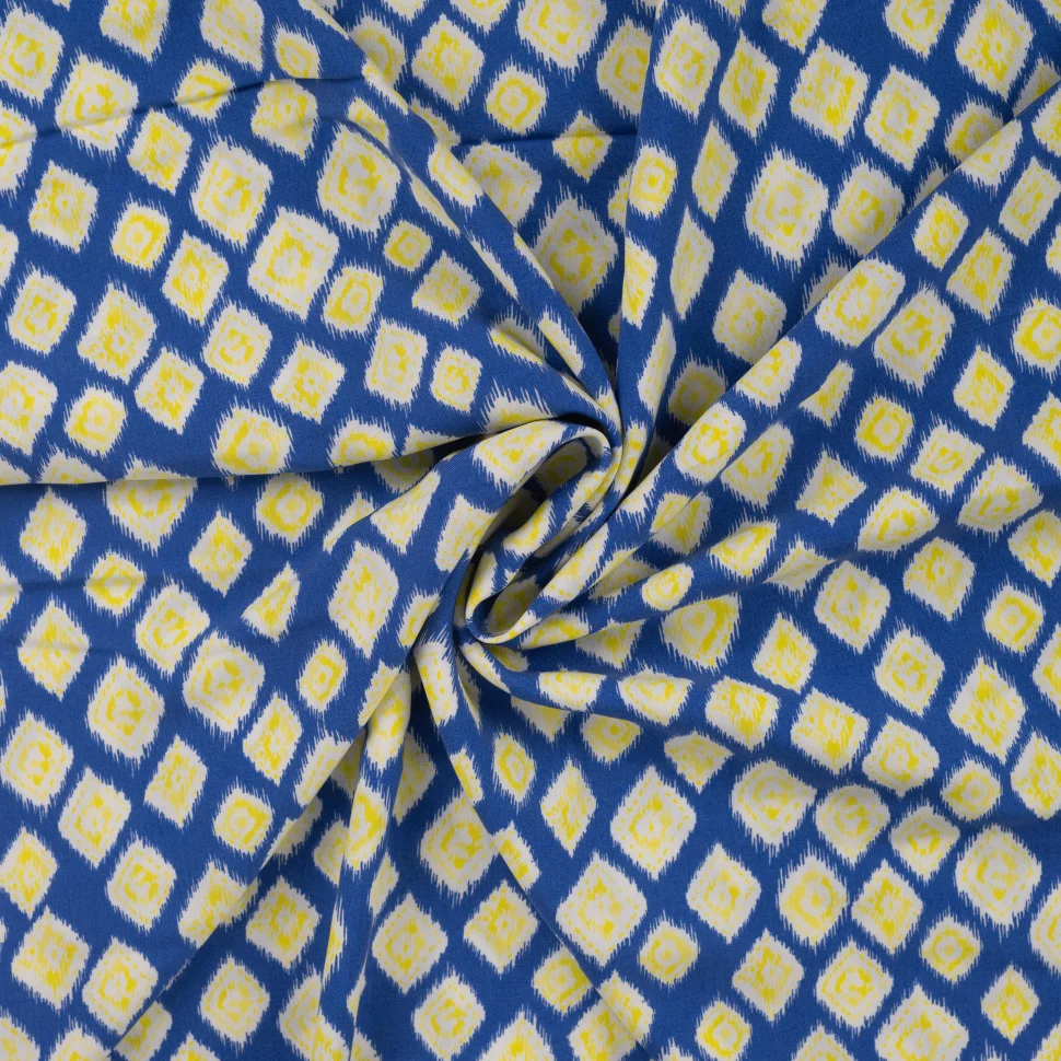 Tissu Viscose Chally Ikat sur fond Bleu roi