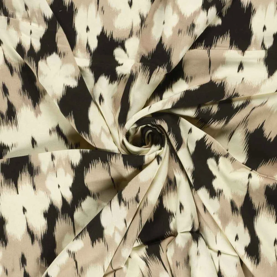 Tissu Viscose Satiné Floral abstrait Ecru et Taupe sable sur fond Noir