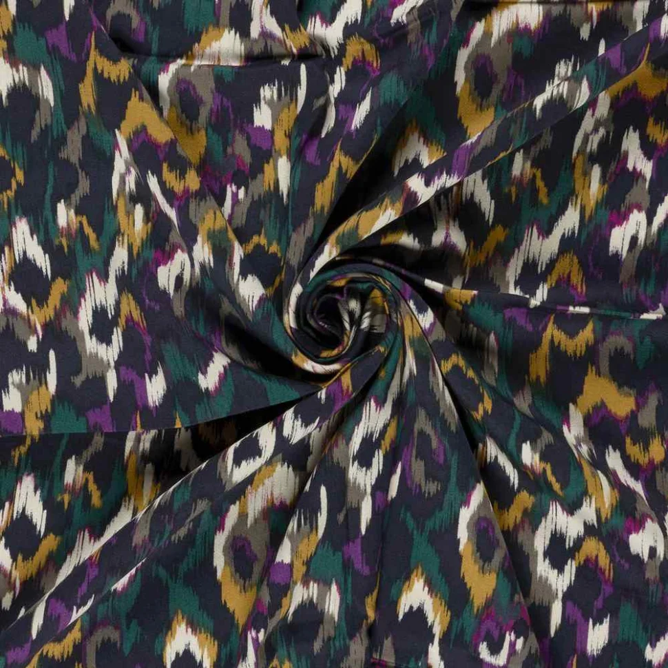 Tissu Viscose Satiné Léopard abstrait Pourpre et Jaune moutarde sur fond Bleu nuit