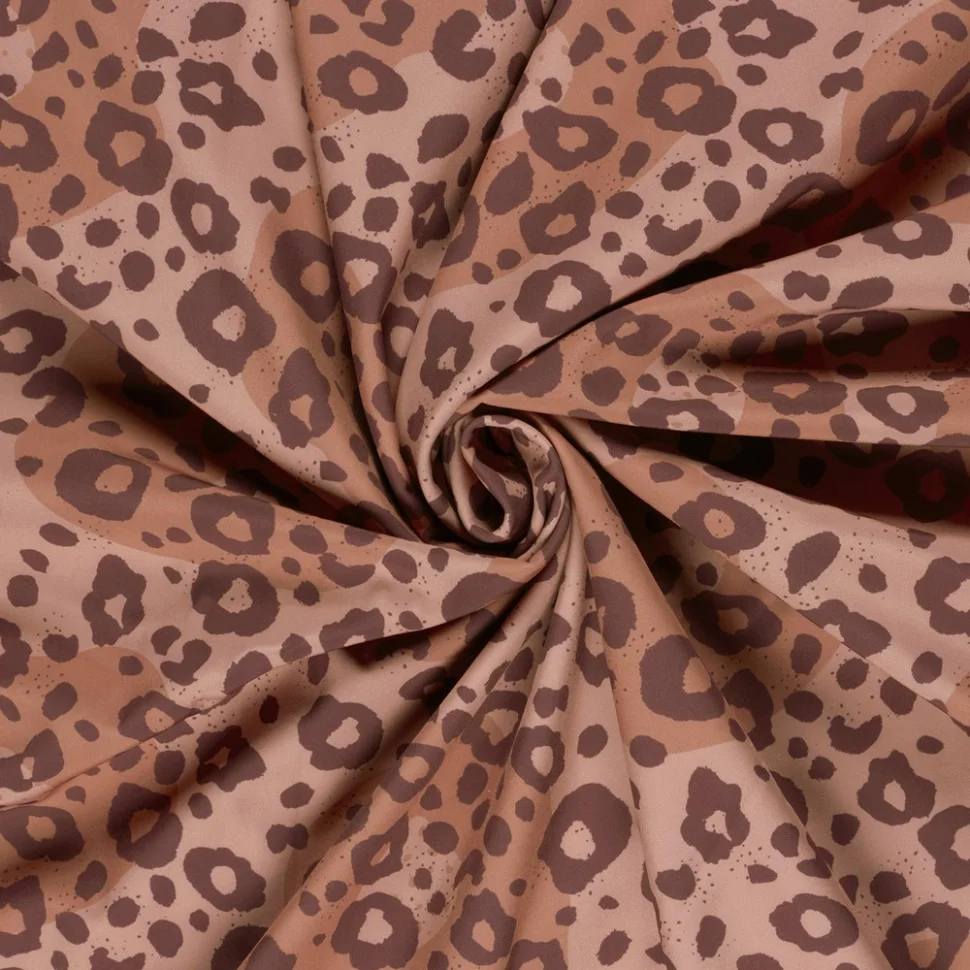 Tissu Softshell Digital Lili motif léopard Marron sur fond Vieux rose