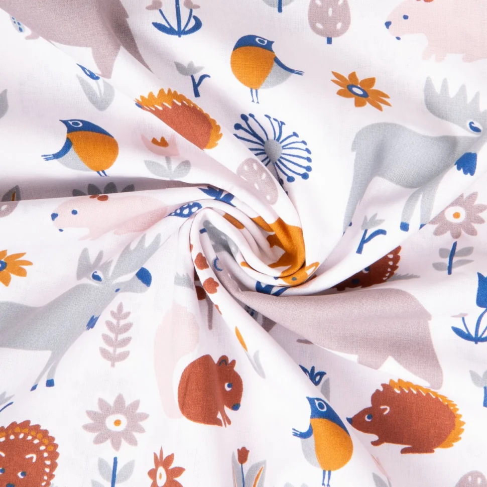Tissu Coton imprimé Arty Original animaux de la forêt sur fond Blanc