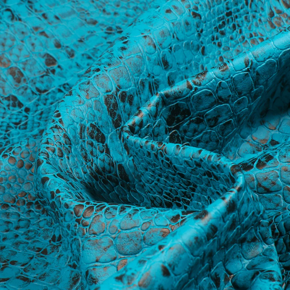 Coupon Tissu Simili cuir Croco snake  Noir mat sur fond Bleu canard - Coupon de 50 cm