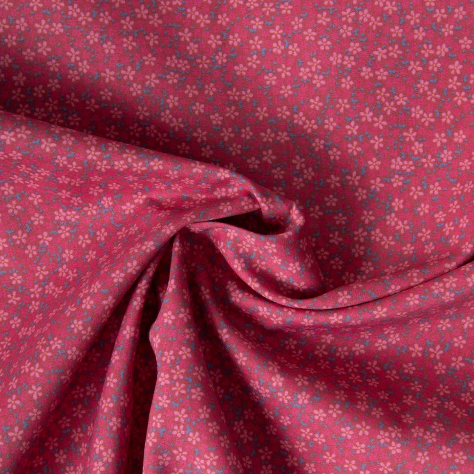 Tissu Voile de Coton digital imprimé marguerites miniatures rose clair & bleu grisé sur fond Rose fuchsia